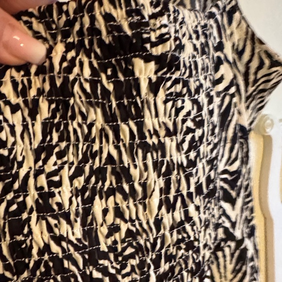 Zenobia Stylish Zebra Print Dress - Picture 6 of 9